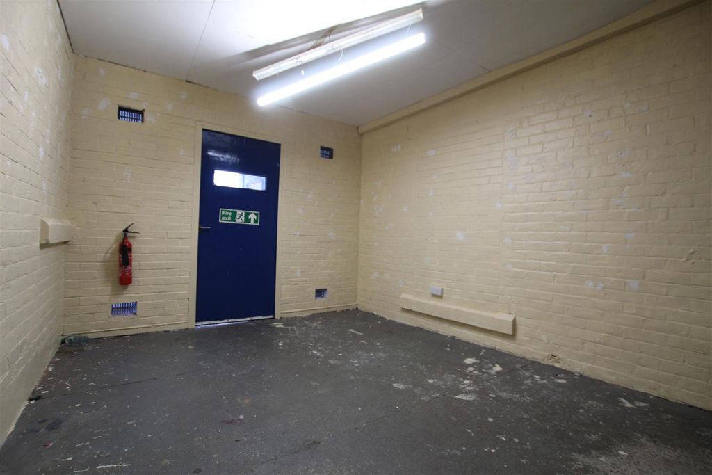 Property photo 3 of 4 Img_5385.Jpg