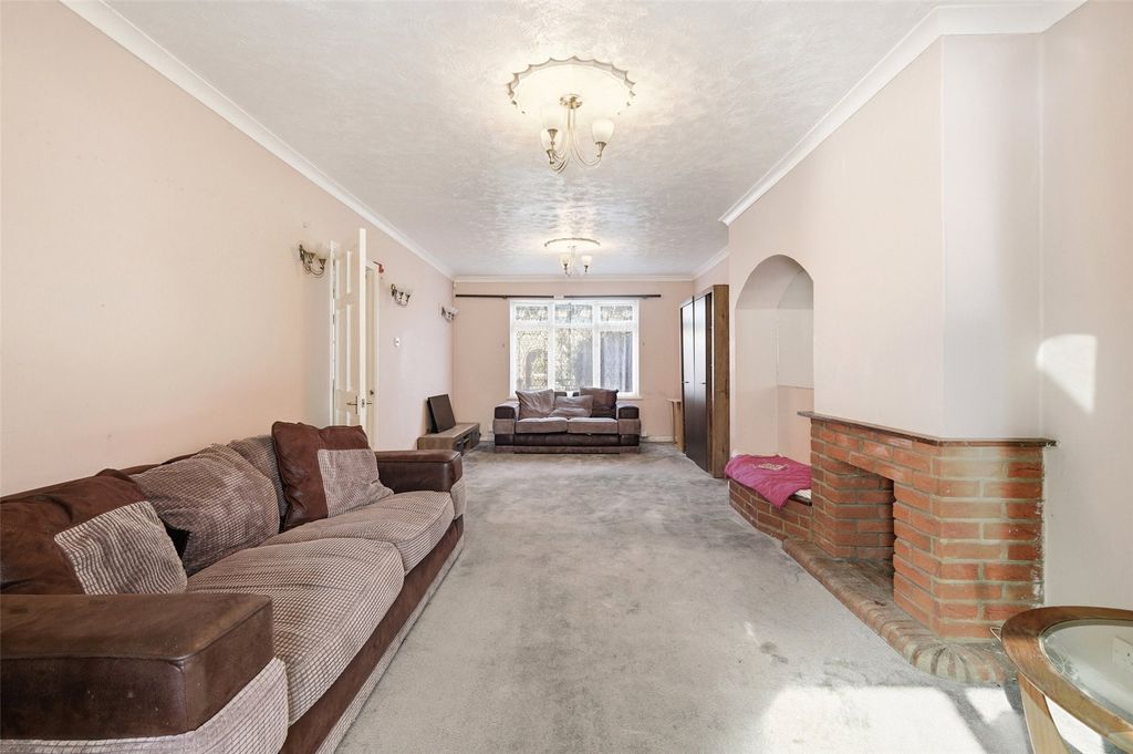 Additional image 7 of 2 bed detached house to rentJoan Road, Dagenham RM8