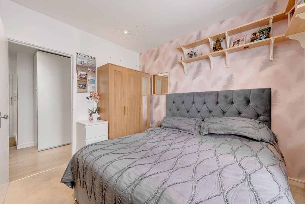 Property photo 2 of 13 Picture No. 05