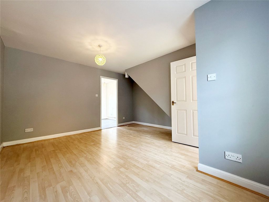 Property photo 3 of 13 Picture No. 18