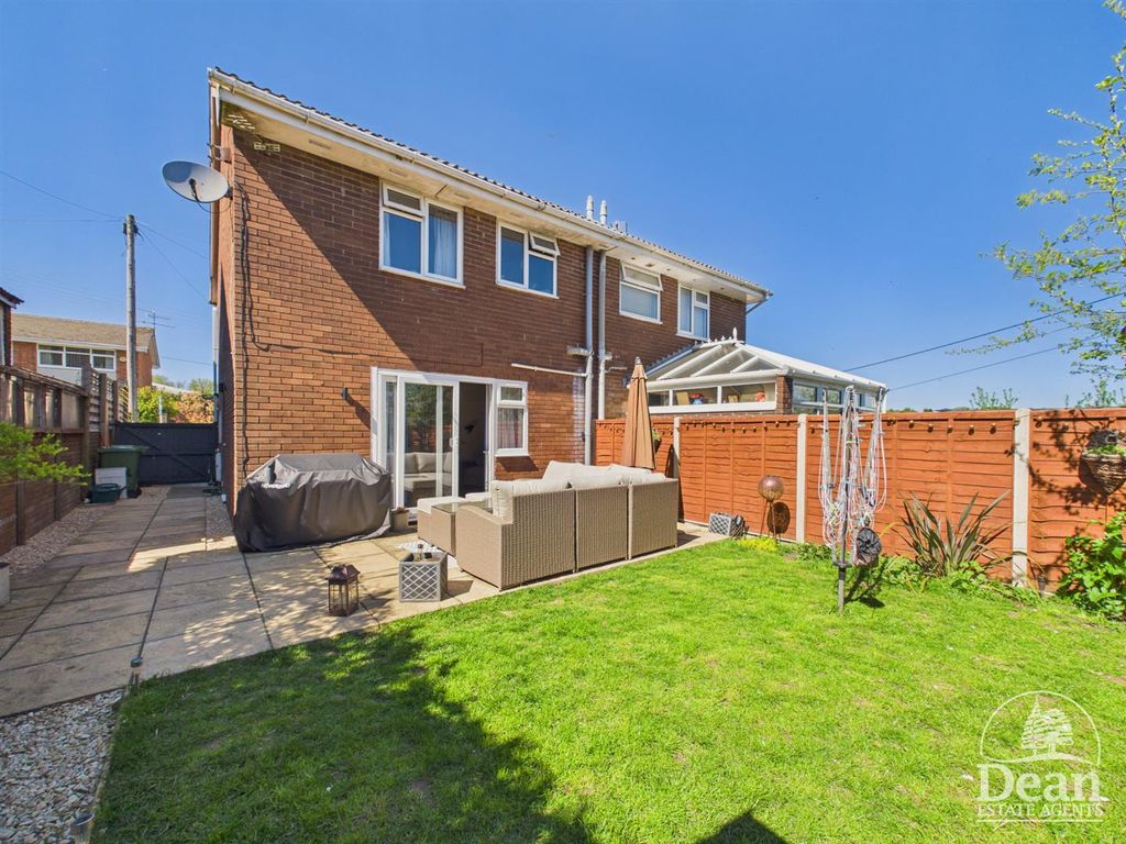 Property photo 2 of 13