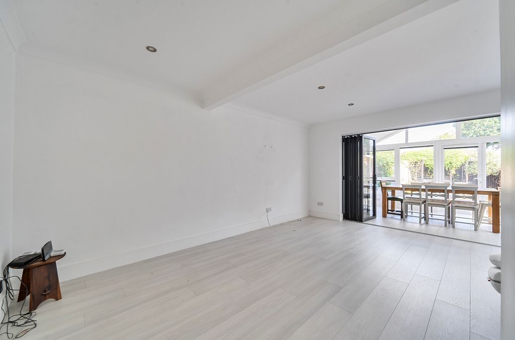 Property photo 3 of 18 1513711 (10).Jpg