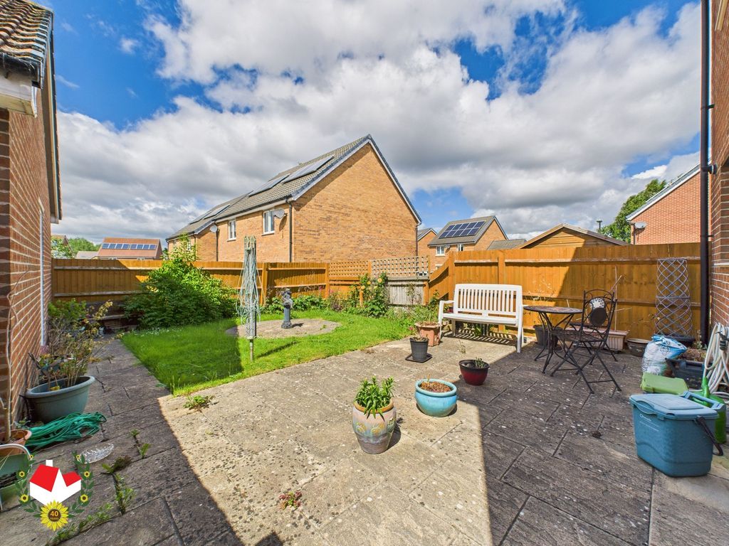 Property photo 3 of 14 Photo 8