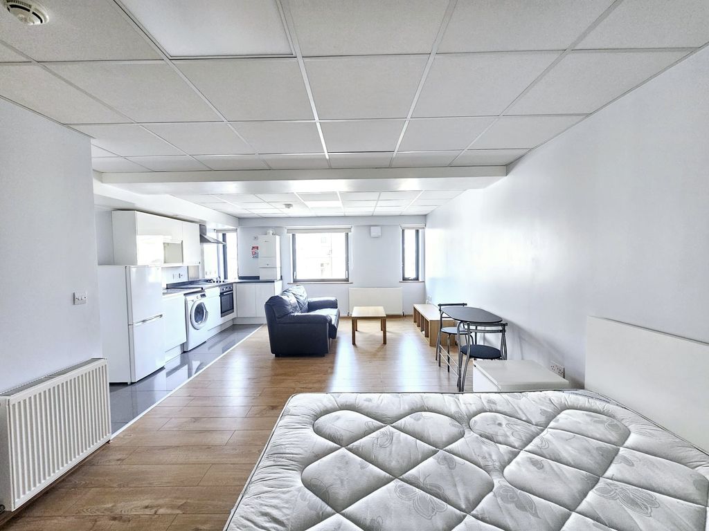 Property photo 3 of 3 Image