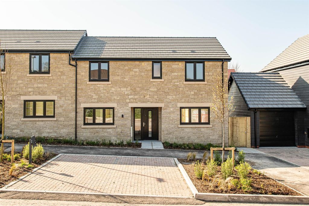 Property photo 1 of 20 Plot_12_Ext_1.Jpg