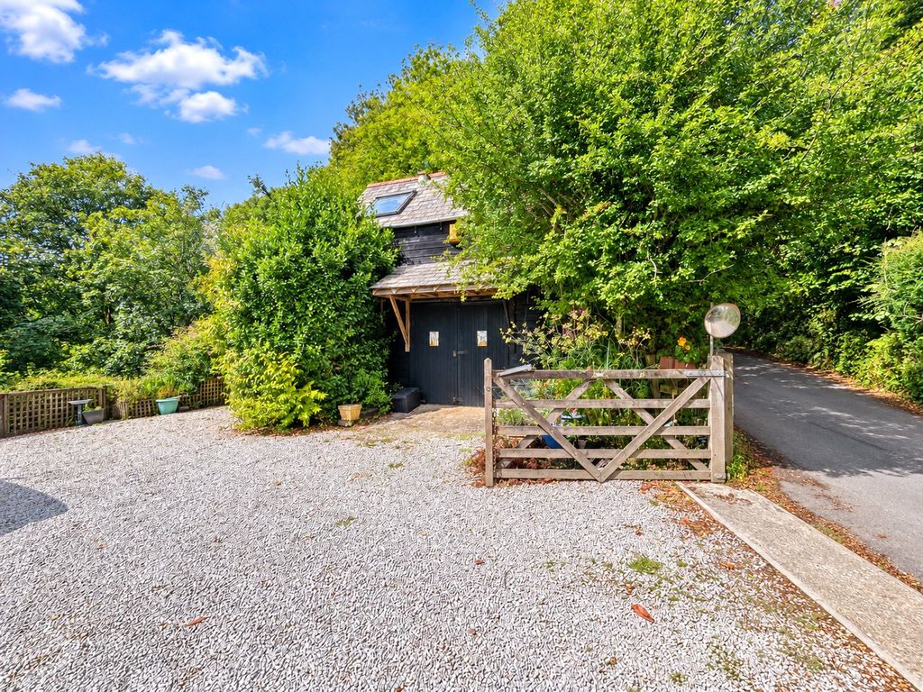 Property photo 2 of 45 Picture No. 04