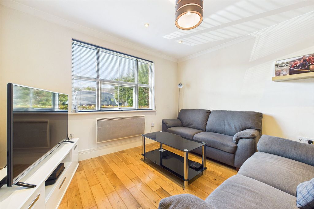 Property photo 2 of 11 Picture No. 09