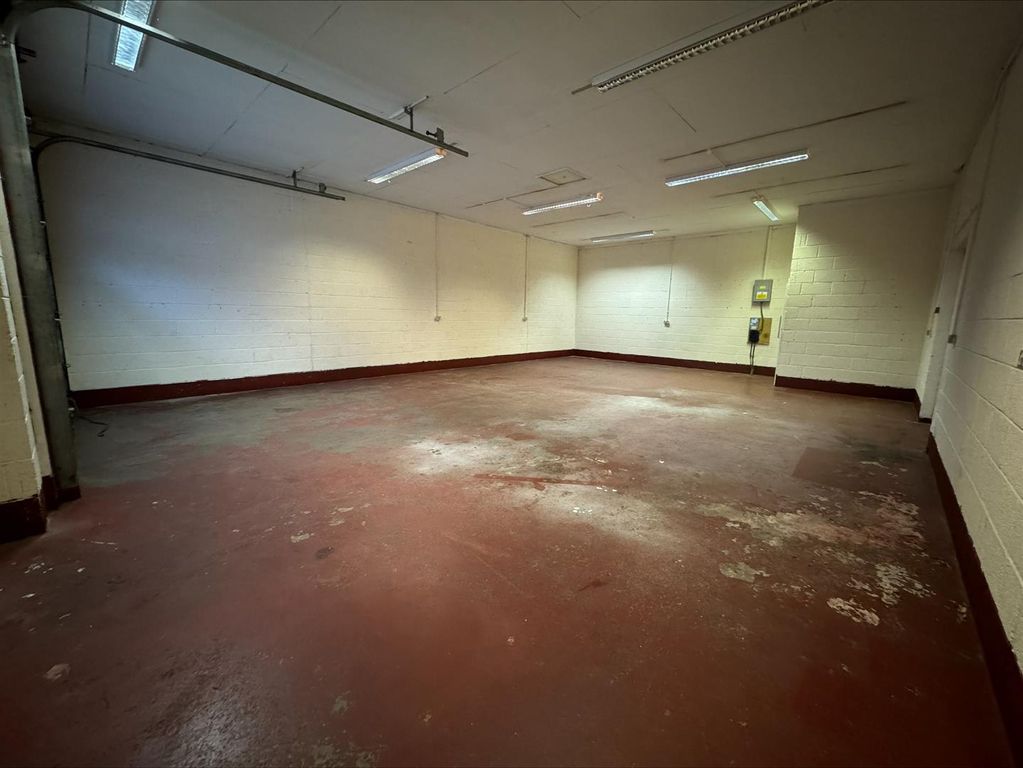 Property photo 3 of 4