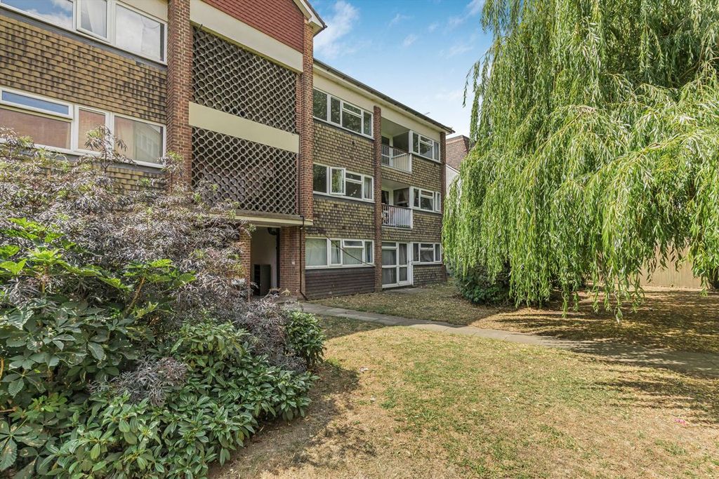 Property photo 1 of 5