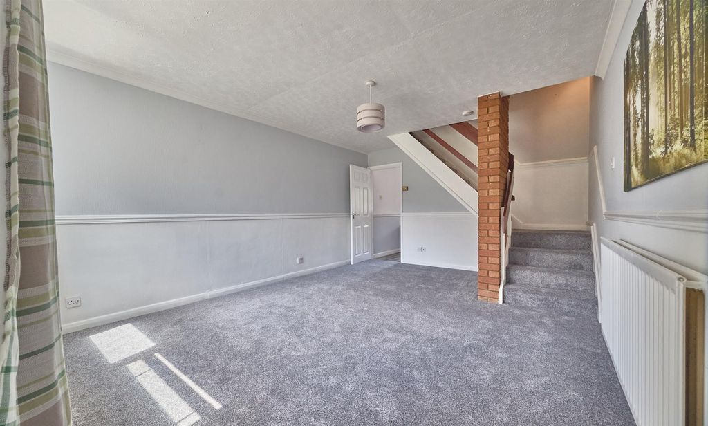 Property photo 3 of 14 Lounge To Front