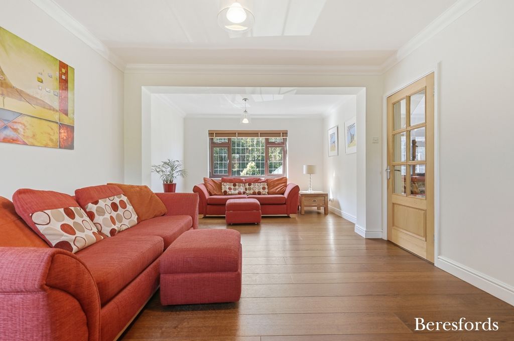 Additional image 5 of 3 bed detached house for saleHillhouse Drive, Billericay CM12