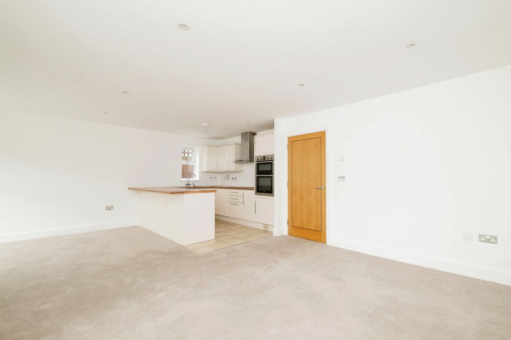 Property photo 1 of 15 Kitchen/Diner