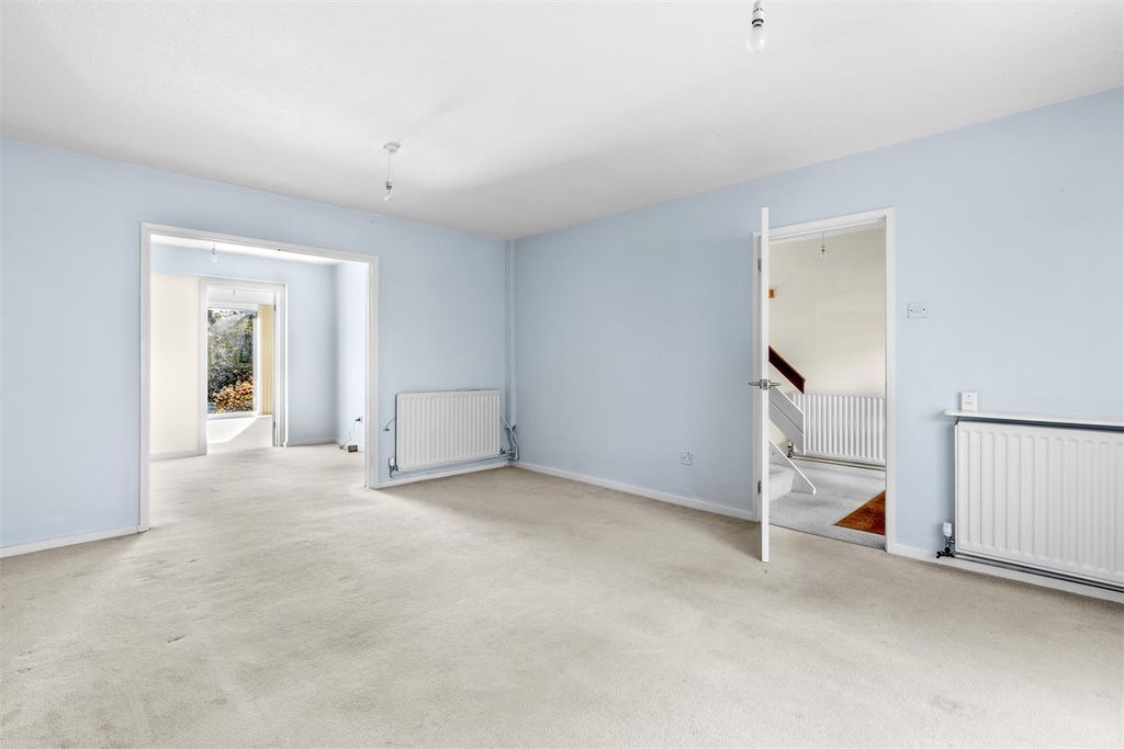 Property photo 2 of 14 Living Room