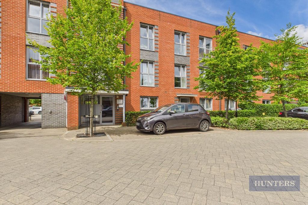 Property photo 1 of 13 Cam05152G0-Pr0194-Still024.Jpg
