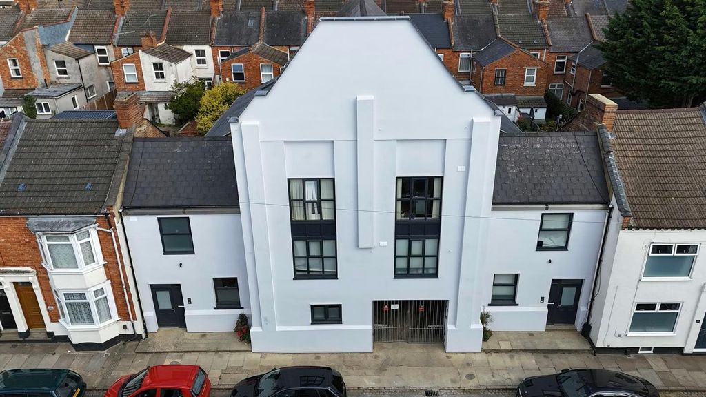 Property photo 1 of 21 Ac_1760693741_1235.Jpg