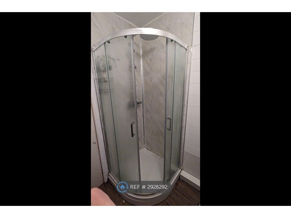 Property photo 3 of 10 Bathroom Shower