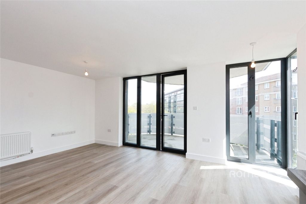 Property photo 3 of 15 Picture No. 44