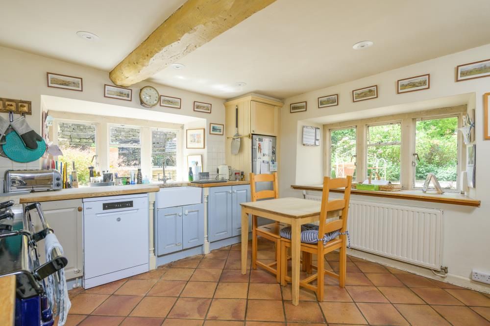 Property photo 3 of 36 Coach House Gl6 8Hp_Extra-23.Jpg