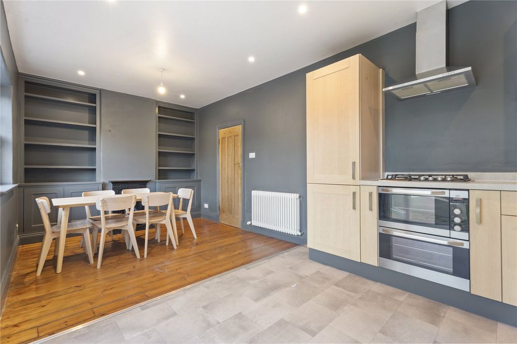 Property photo 2 of 14 Picture No. 34