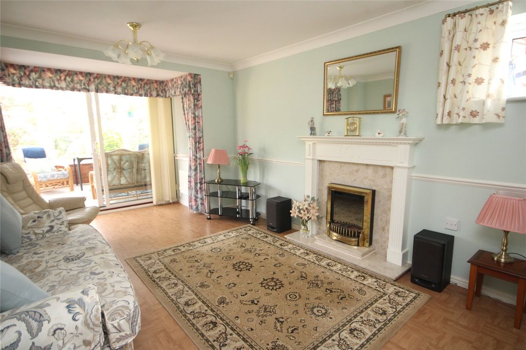 Property photo 3 of 16 Picture No. 11
