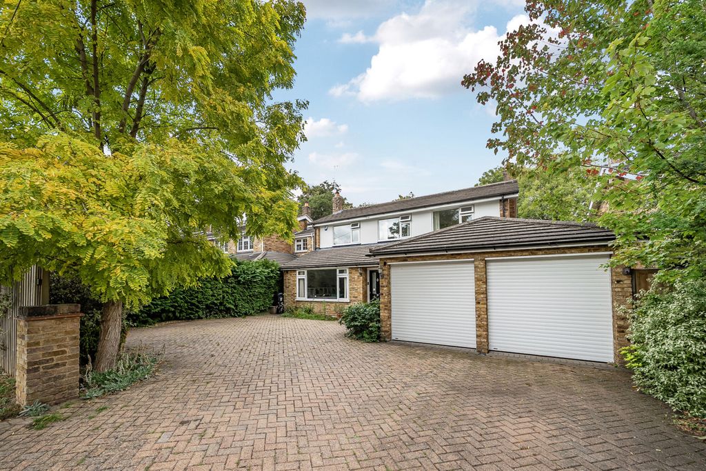 Property photo 1 of 24 15-1356198-1-68cc...