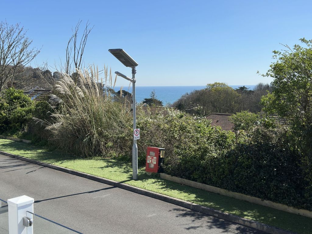 Property photo 3 of 22 Photo 5