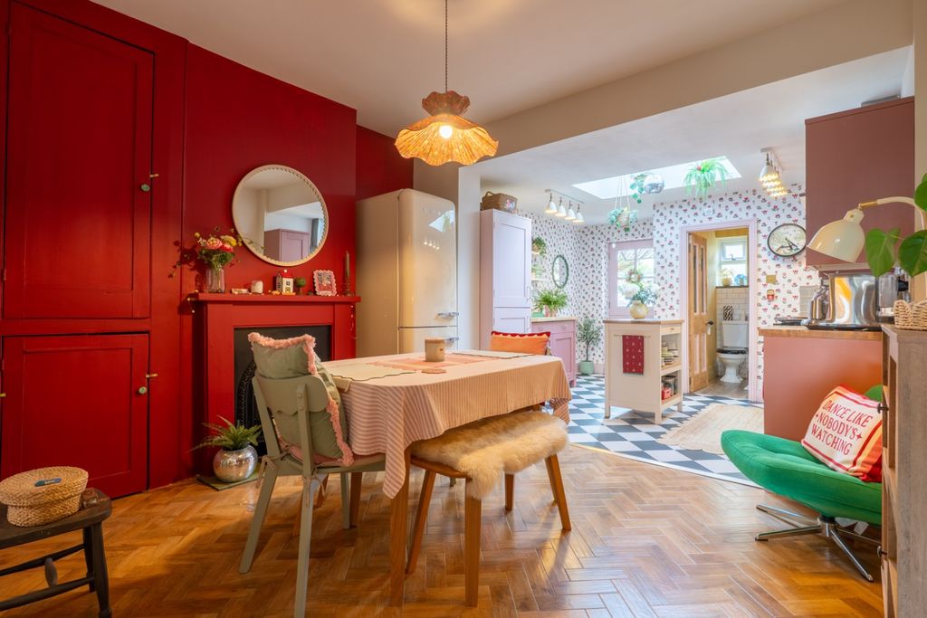 Property photo 2 of 19 5169103
