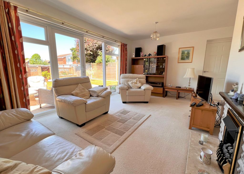 Property photo 2 of 16 3