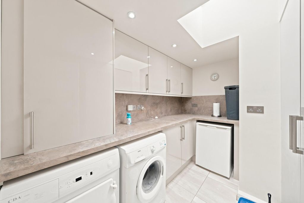 Additional image 25 of 5 bed flat for saleLucknow Road, Nottingham NG3