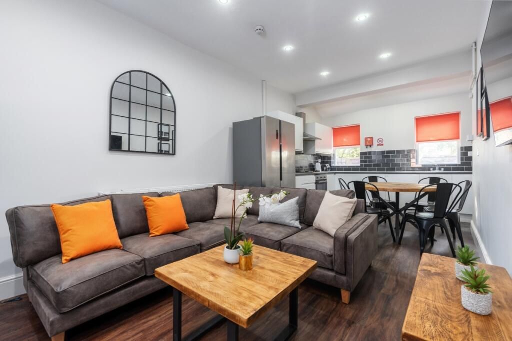 Property photo 1 of 4 1 Bed Flat To Rent Amersham Road, London Se14