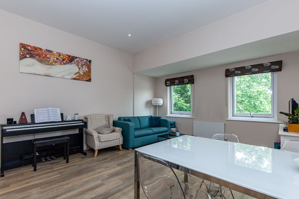 Property photo 3 of 8 165166