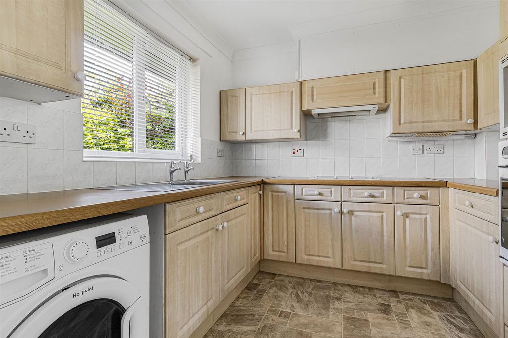 Property photo 3 of 11 7_81882.Jpg