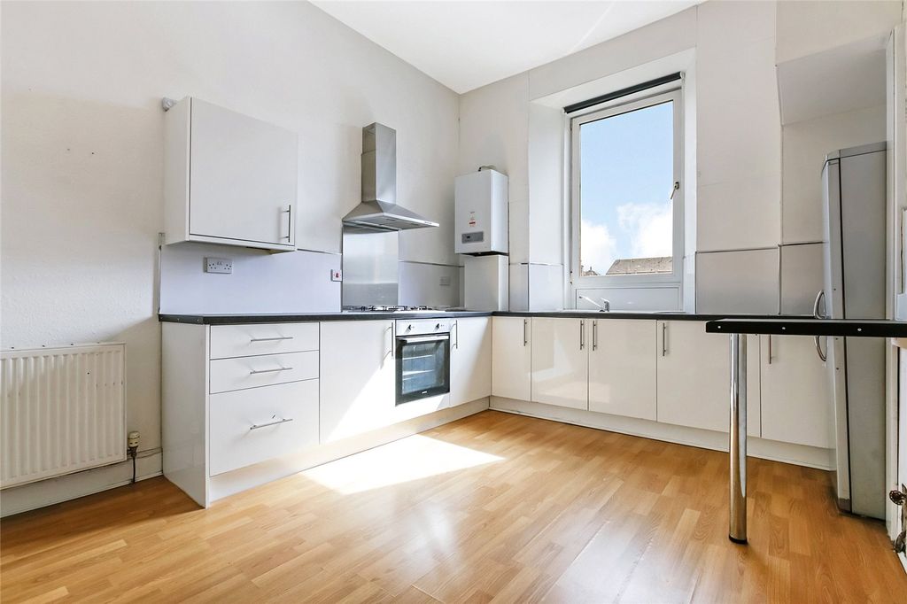 Property photo 2 of 13 Kitchen