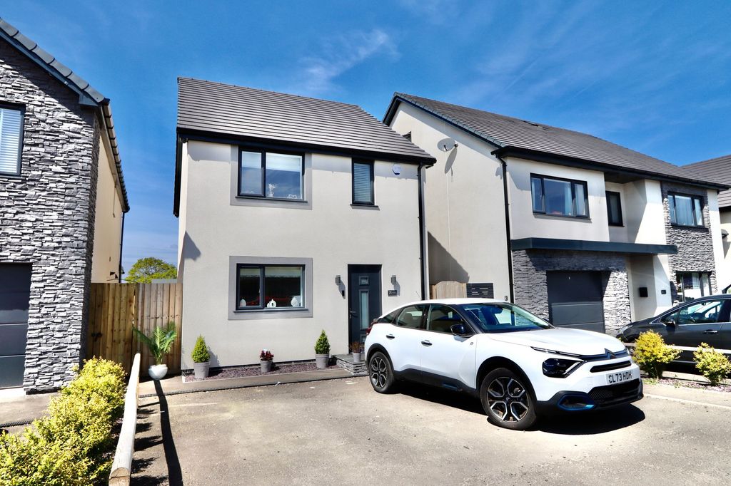 Property photo 1 of 30