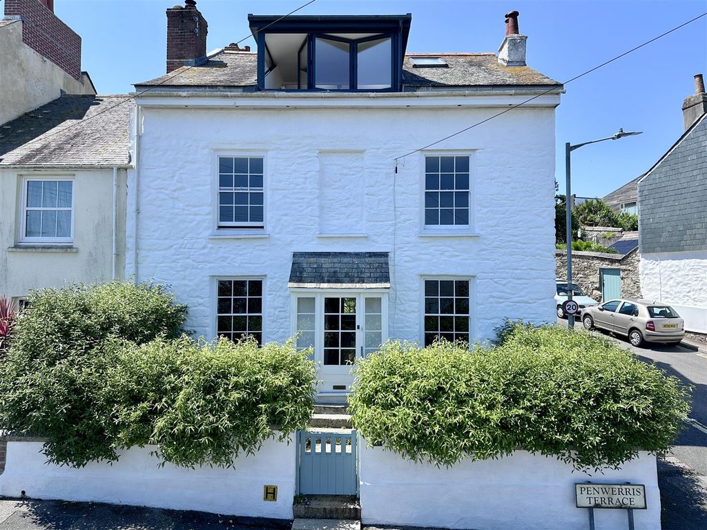 Property photo 2 of 33