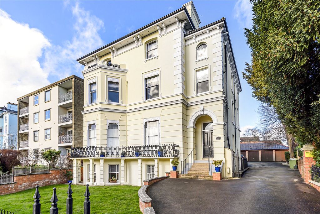 Property photo 2 of 13 Picture No. 03