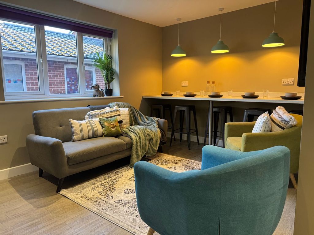 Property photo 1 of 8 Picture No. 18