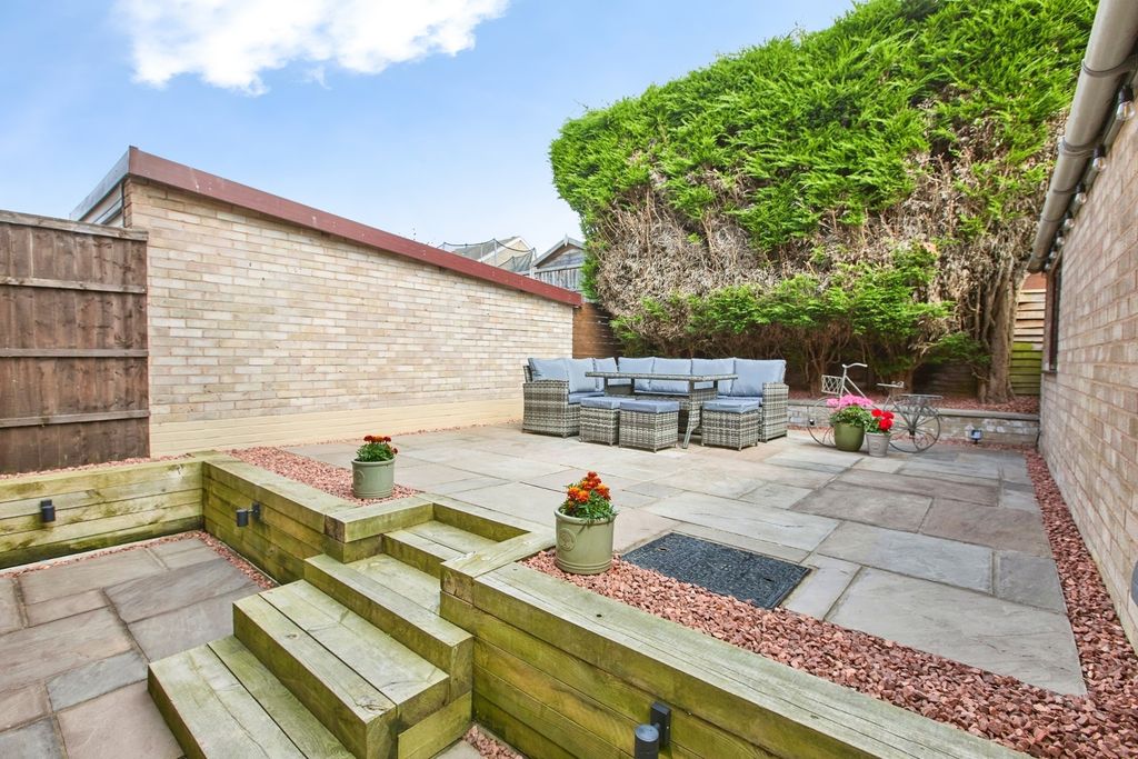 Property photo 2 of 21 Rear Garden