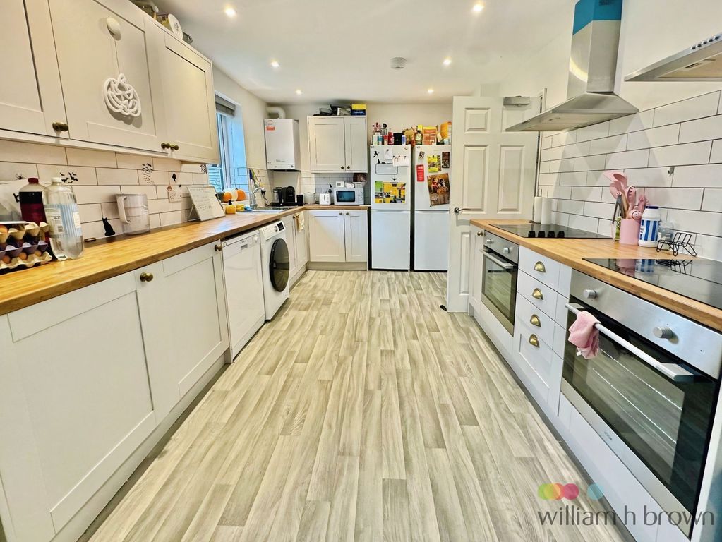 Property photo 1 of 17 Image