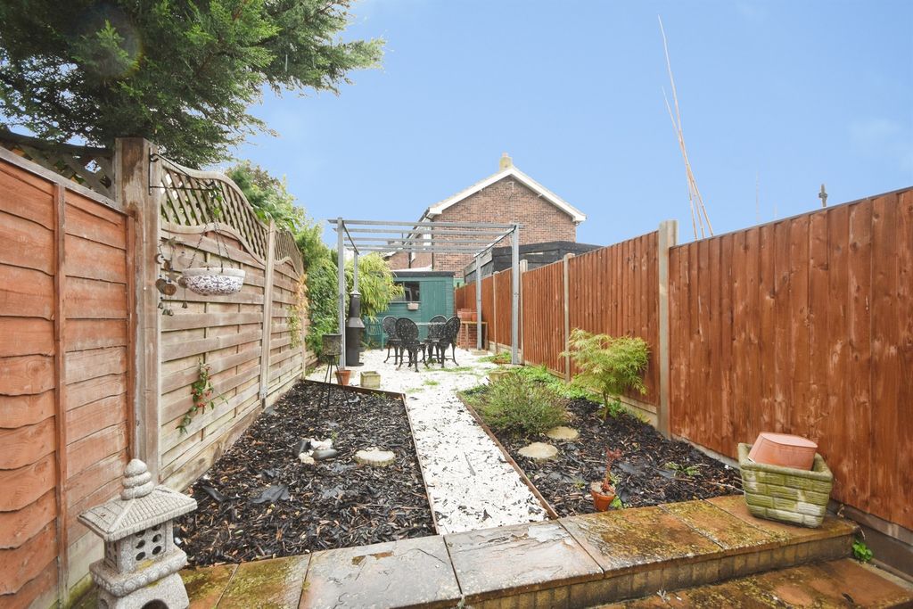 Property photo 3 of 16