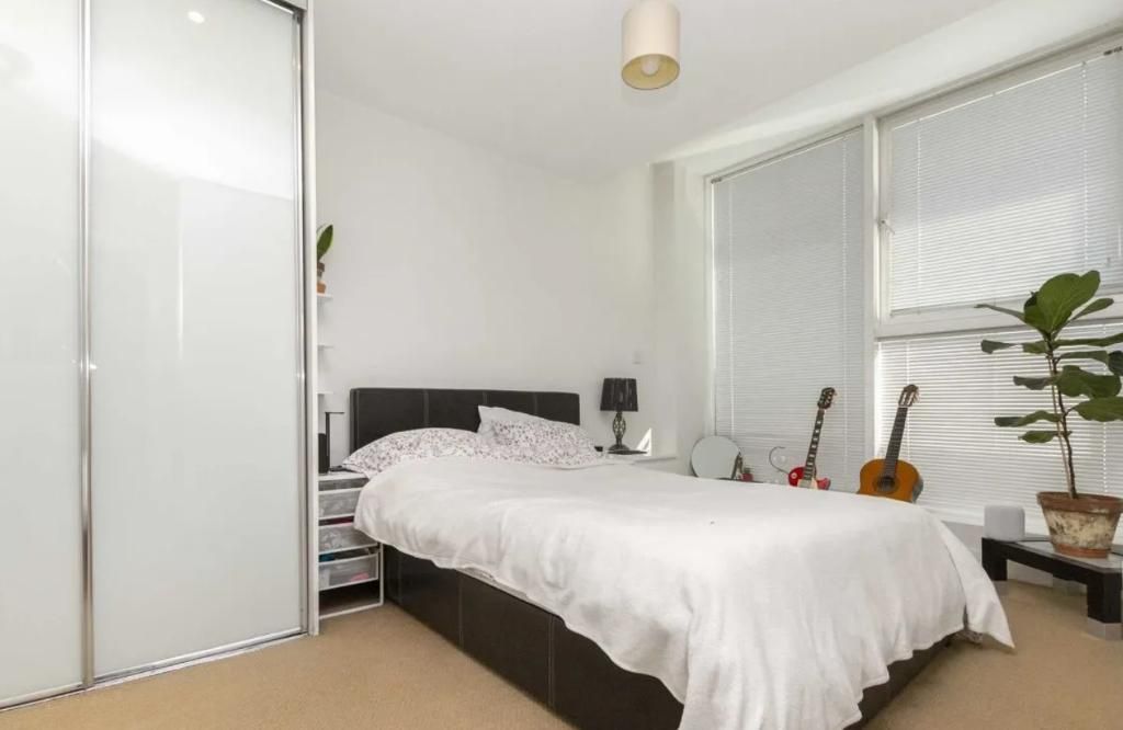 Property photo 3 of 5