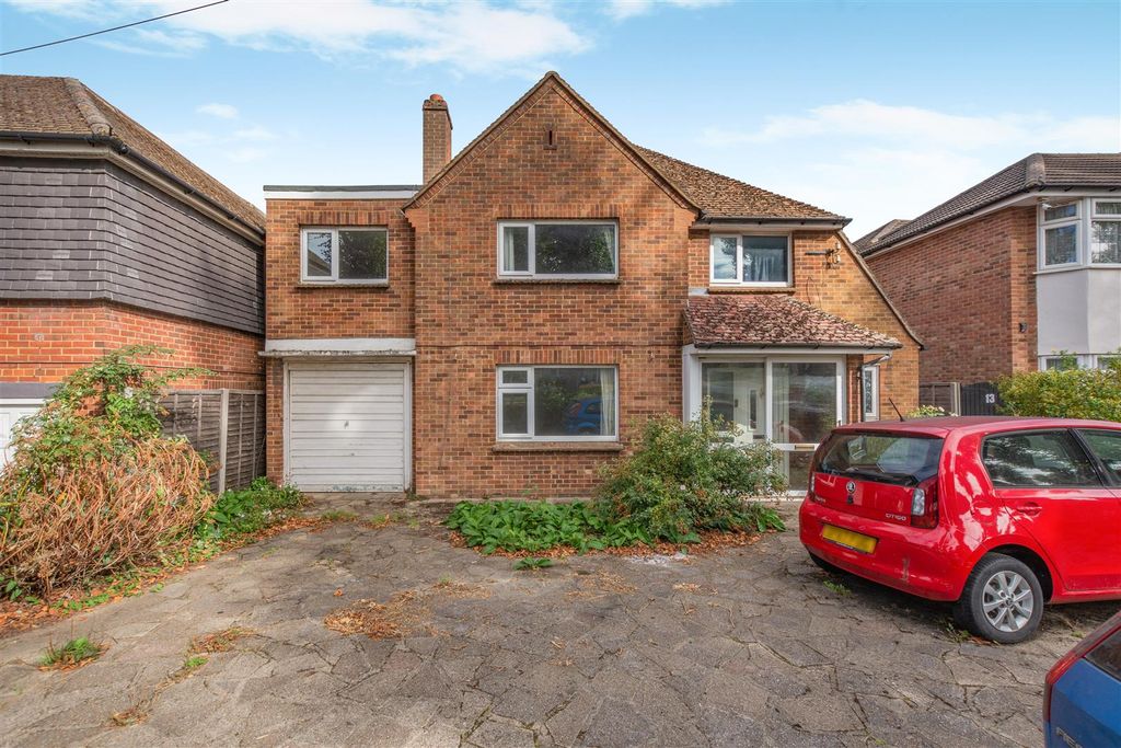 Property photo 1 of 16 8705680-Exterior04.Jpg