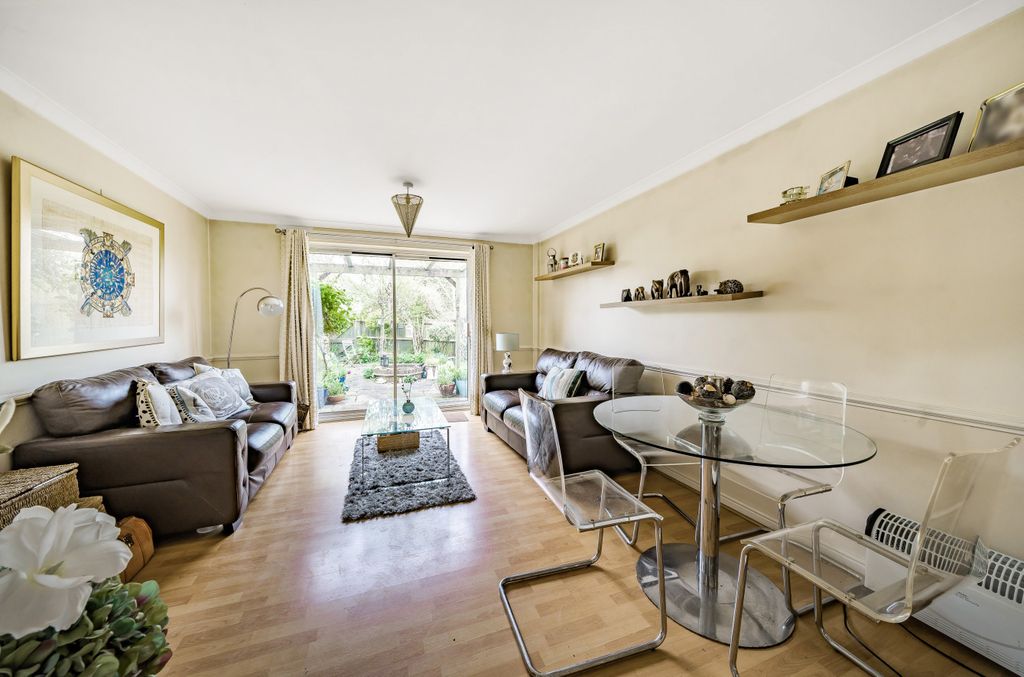 Property photo 3 of 12 979522 (3).Jpg