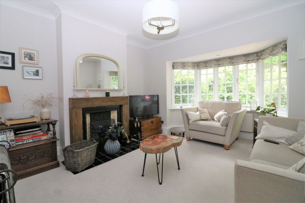 Property photo 2 of 22