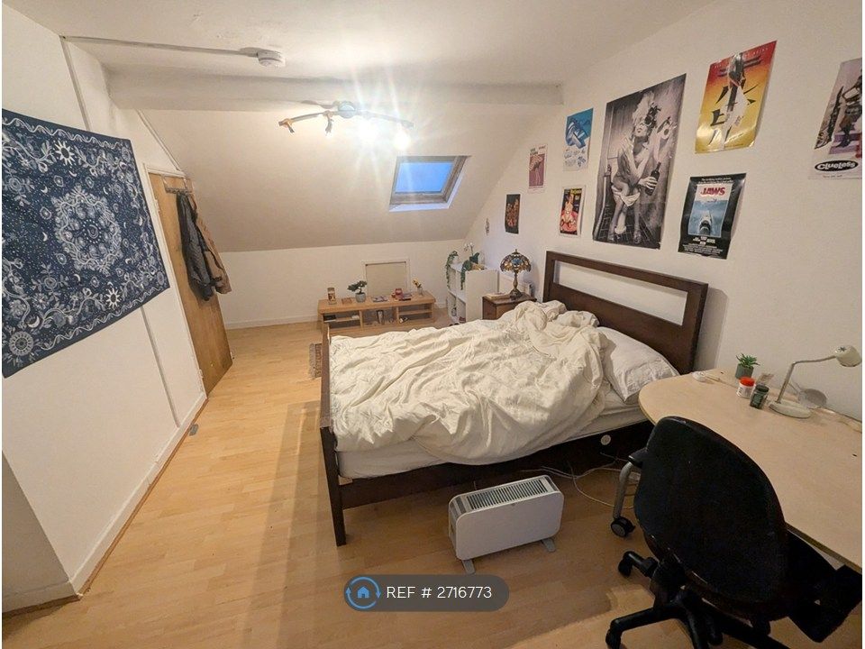 Property photo 2 of 8