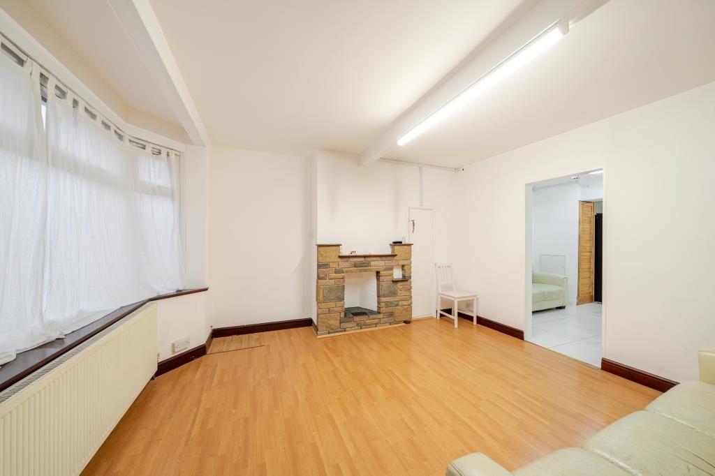 Property photo 2 of 19 Reception