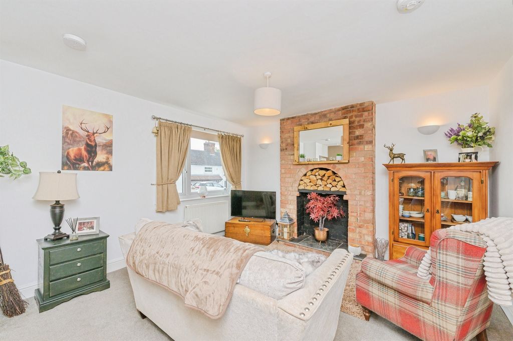 Property photo 3 of 23