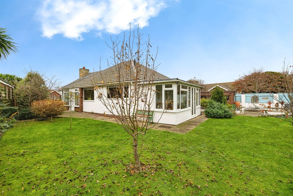 Property photo 3 of 20