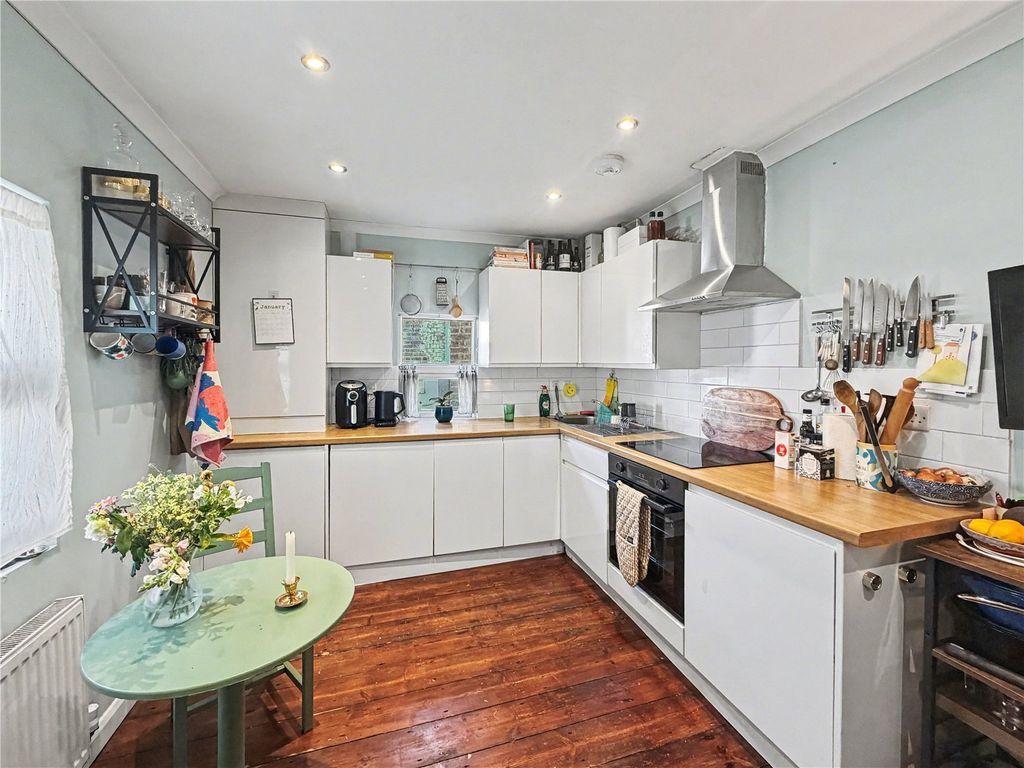 Property photo 3 of 7 Picture No. 02