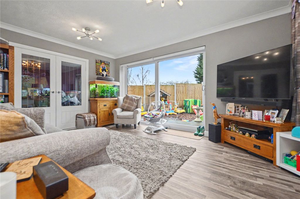 Property photo 2 of 18 Picture No. 01